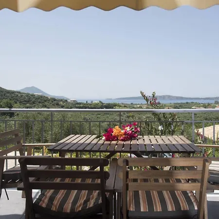 σπιτι σε συγκροτημα με πισινα Mary's House * Gialova