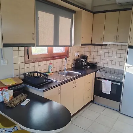Vakantiehuis σπιτι σε συγκροτημα με πισινα Mary's House